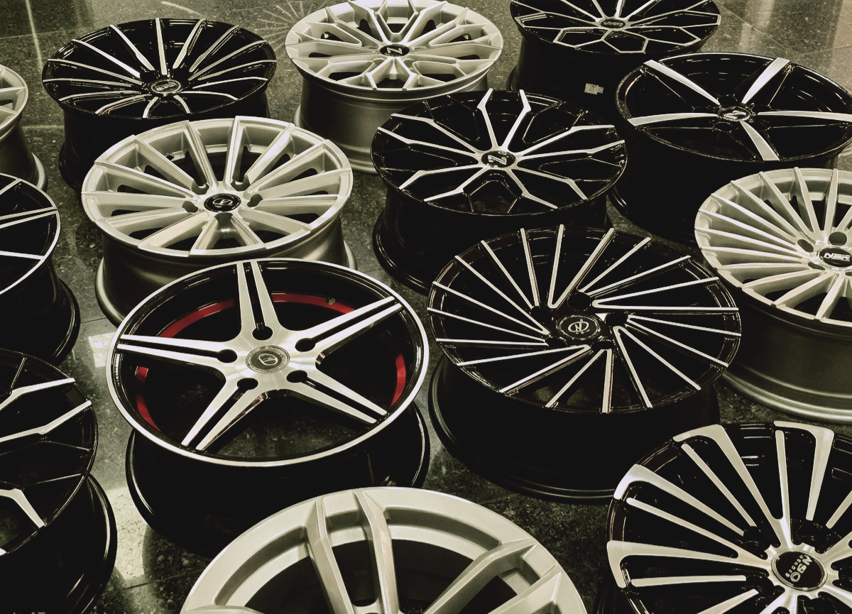 Alloy Wheels at Apex 2001 Goa